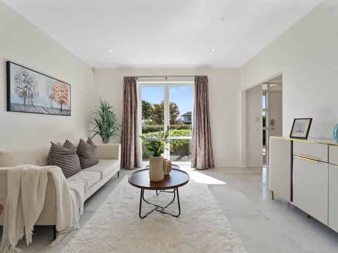 35 Mackay Drive, Greenhithe