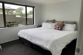 14a Rosalind Street, Stratford