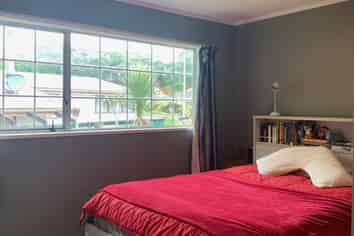 1/6 Waterloo Place, Westown