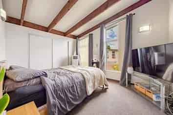 2/51A Avenue Road, Greenmeadows