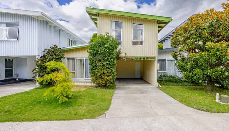 2/51A Avenue Road, Greenmeadows