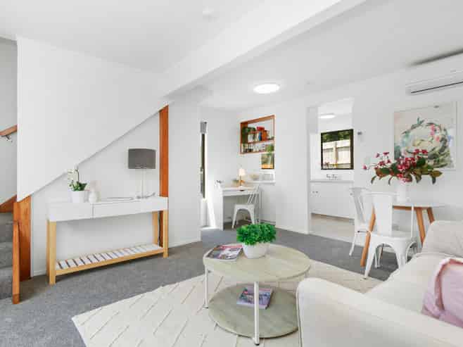 1/29 Main Road, Tawa