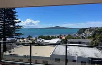 C/32 Devore , Saint Heliers