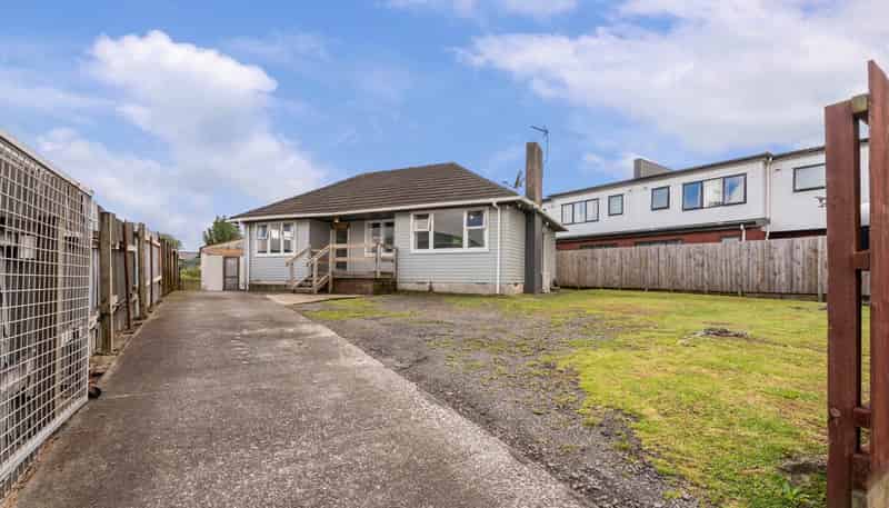32 Kudu Road, Otara