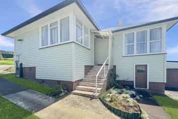 109 Carlton Avenue, Tawhero