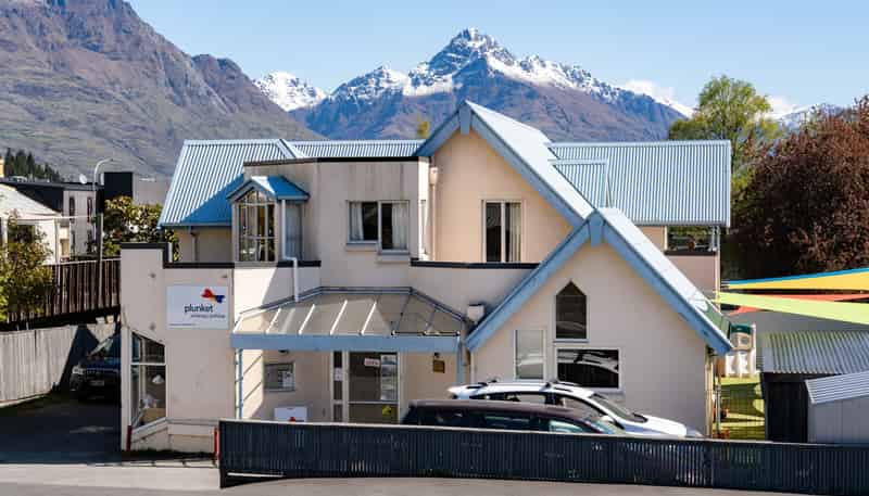8 Henry Street, Queenstown