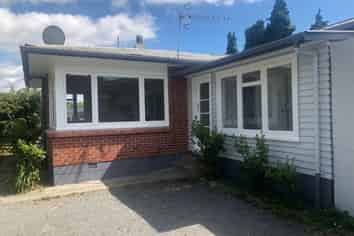 1B Steeles Lane, Western Heights