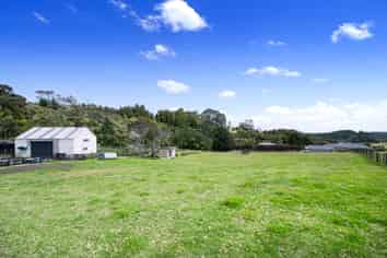 12 Mildon Road, Waitakere