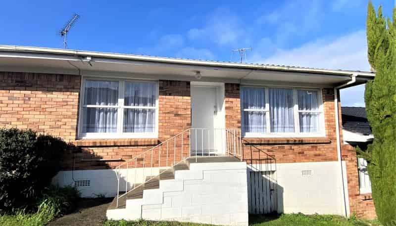 2/242 Onewa Road, Birkenhead