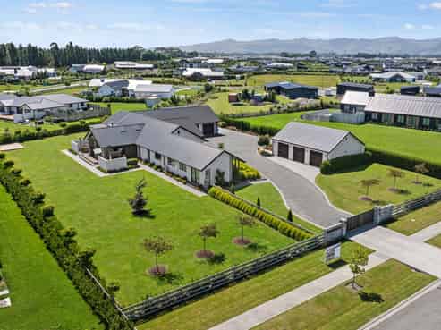 117 Verdeco Boulevard, Lincoln