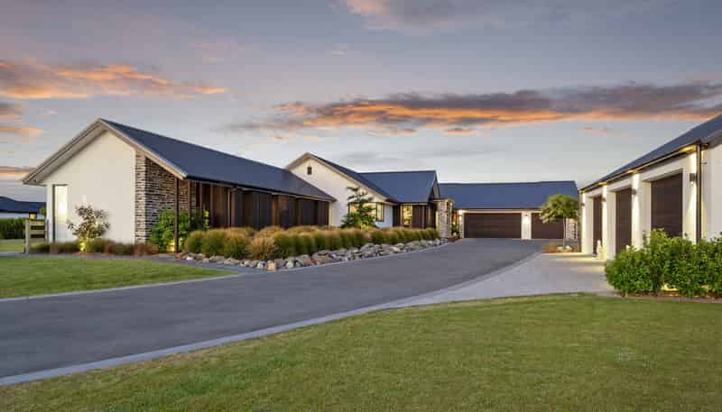 117 Verdeco Boulevard, Lincoln