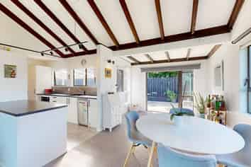 1/148 Winara Avenue, Waikanae