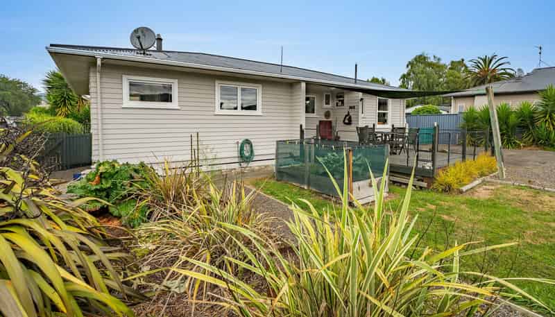 195 Whitby Road, WAKEFIELD