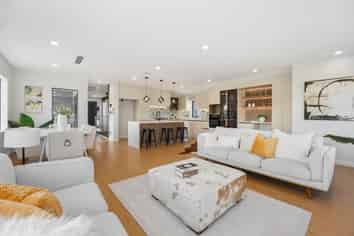 16 Skulander Crescent, Millwater