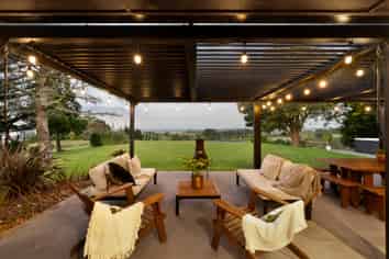 354 Whitford Road, Whitford