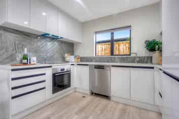 4/2 Smiths Avenue, Papakura