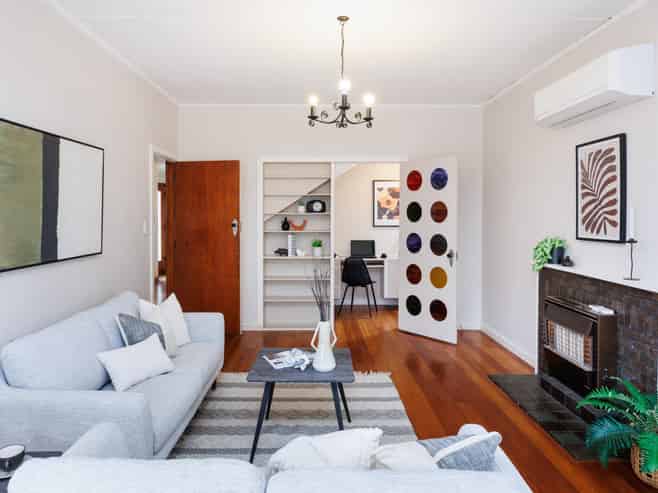 859 Main Street, Roslyn