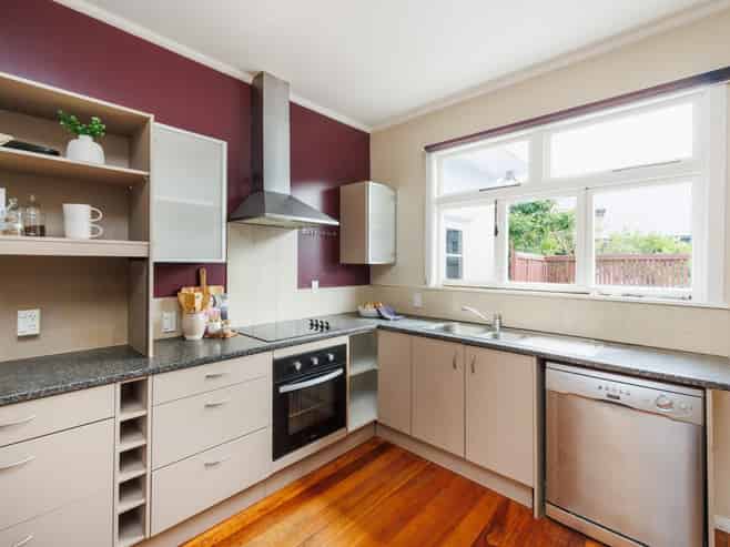 859 Main Street, Roslyn