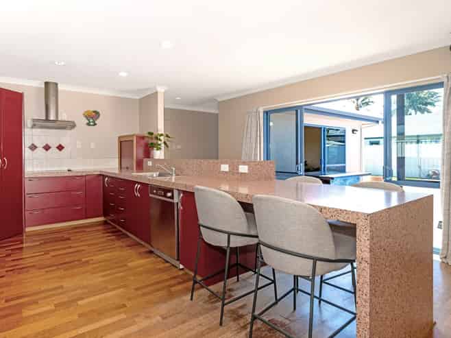 116 Potae Avenue, Lytton West