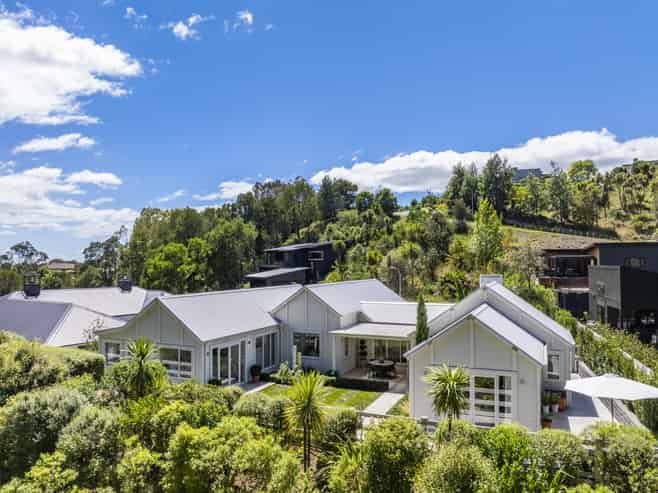 12 Taruna Place, Havelock North