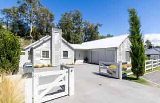 12 Taruna Place, Havelock North