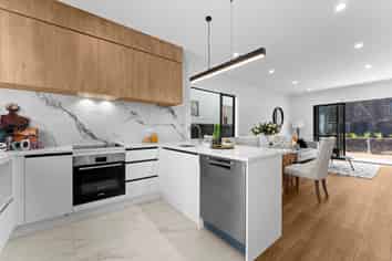 11 Greenbrier Street, Westgate