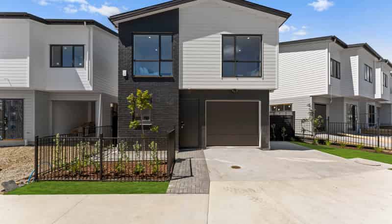 11 Greenbrier Street, Westgate