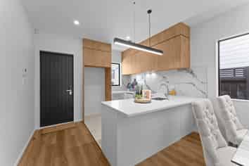 11 Greenbrier Street, Westgate