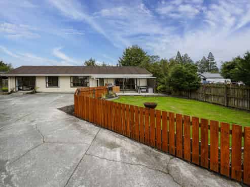 6 Redwood Place, Oxford