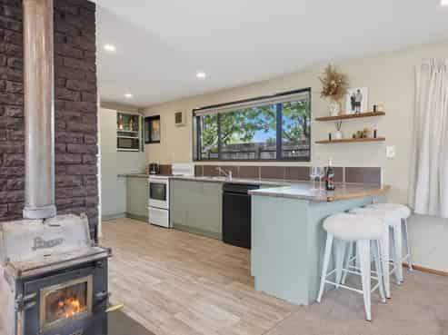 6 Redwood Place, Oxford