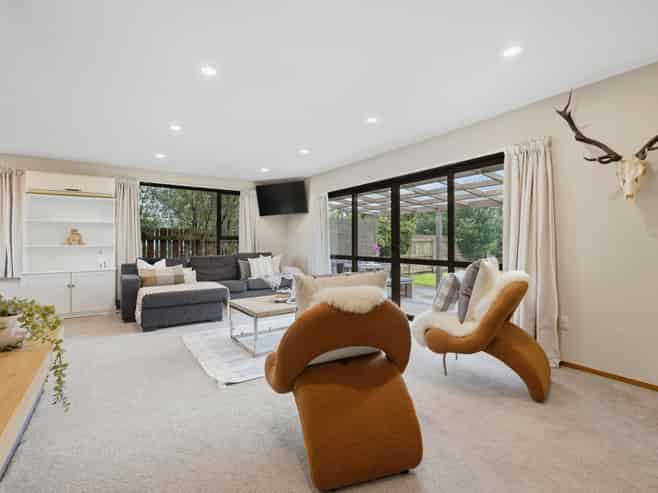 6 Redwood Place, Oxford