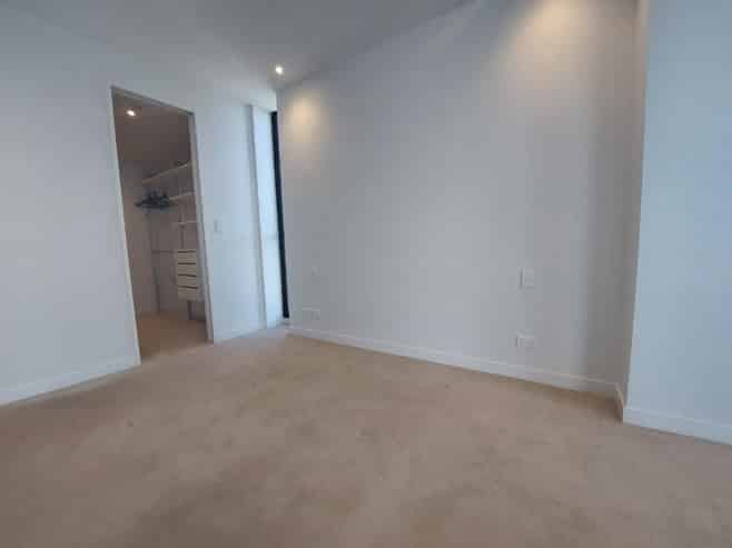 302/223A Green Lane West , Epsom