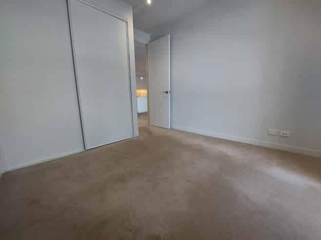 302/223A Green Lane West , Epsom