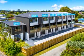 36 Longburn Road, Henderson