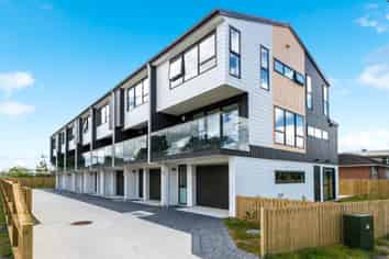 36 Longburn Road, Henderson