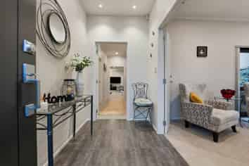 117 Flat Bush School Road, Flat Bush