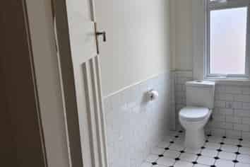 Refurbished upstairs office in Kilbirnie