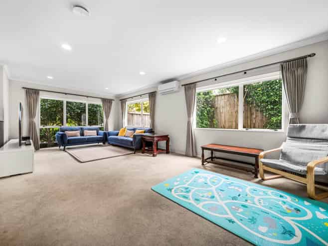 5 Viera Drive, Flat Bush