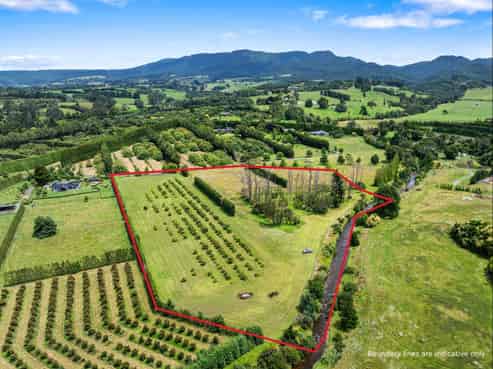 30B Thompsons Track, Aongatete