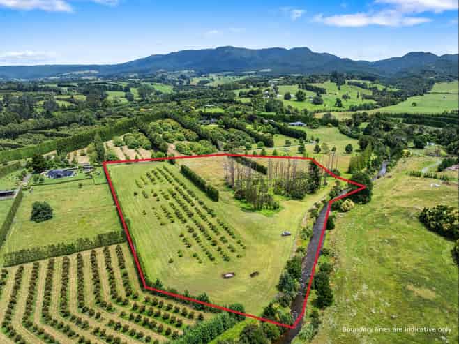 30B Thompsons Track, Aongatete