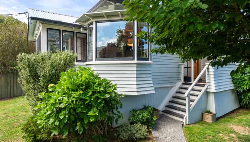 12 Sunshine Avenue, Karori