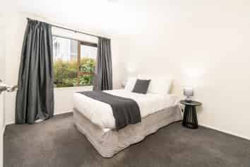 98 Allington Road, Karori