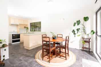 98 Allington Road, Karori