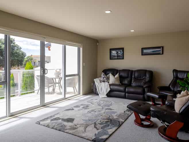 22 Paremata Drive, Paremata