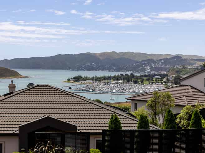 22 Paremata Drive, Paremata