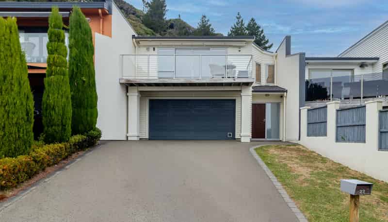 22 Paremata Drive, Paremata