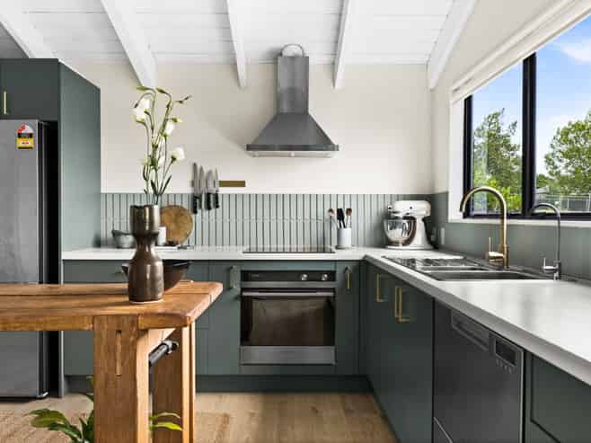 12 Chestnut Court, Havelock North