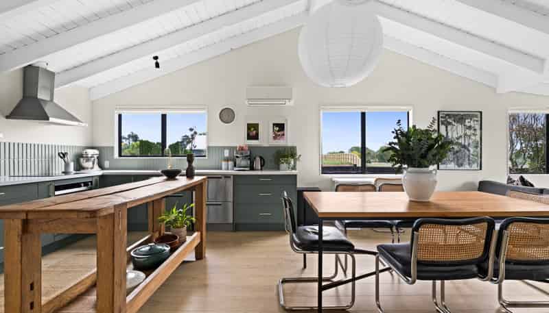 12 Chestnut Court, Havelock North