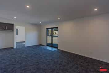 AFFORDABLE LARGE WAREHOUSE IN BRIGHTWATER