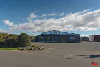 AFFORDABLE LARGE WAREHOUSE IN BRIGHTWATER